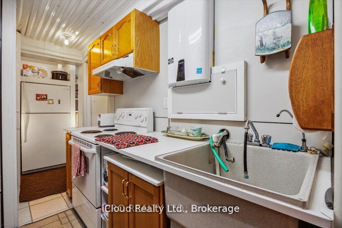 Photo 23 of 36 Pacific Wind Crescent, Brampton, Sandringham-Wellington — HOMEH