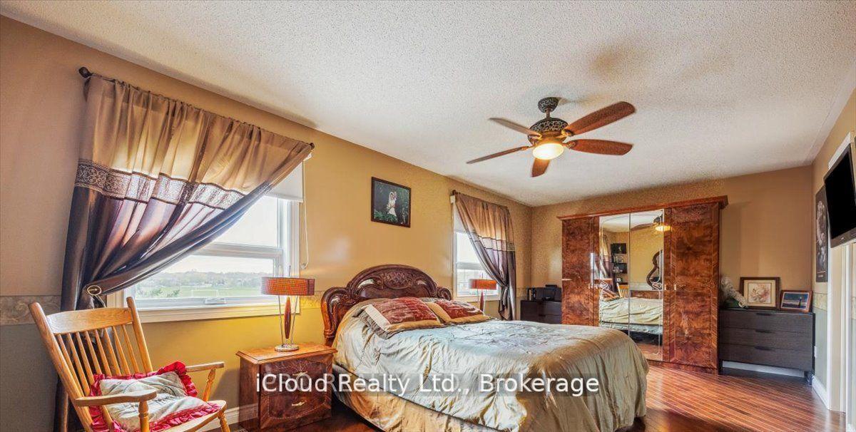 Photo 26 of 36 Pacific Wind Crescent, Brampton, Sandringham-Wellington — HOMEH