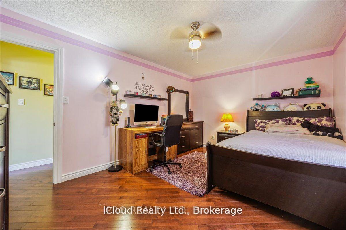 Photo 31 of 36 Pacific Wind Crescent, Brampton, Sandringham-Wellington — HOMEH