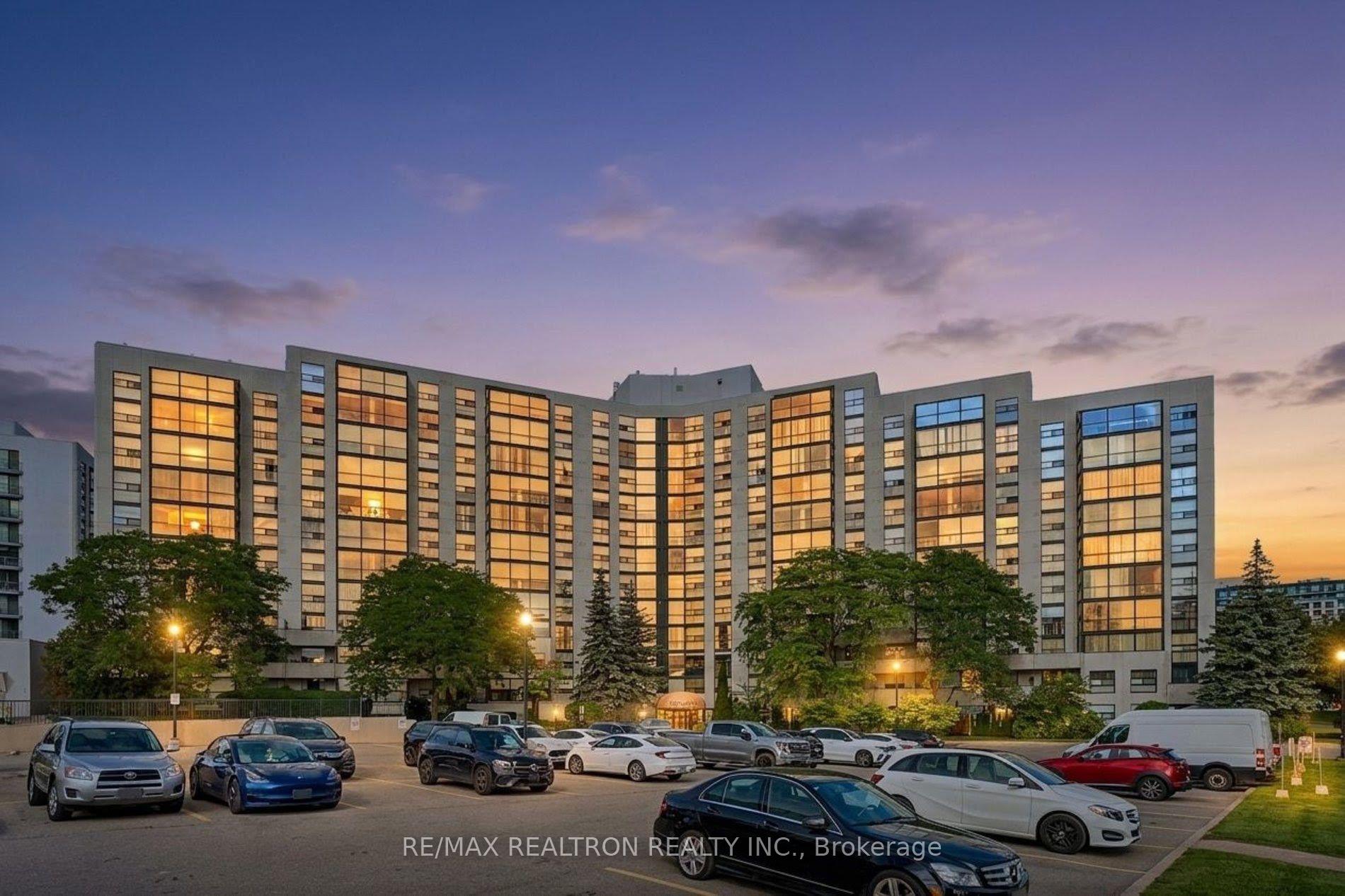 Photo of Unit 1111, 30 Harding Boulevard W