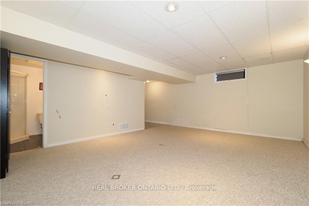 Photo 29 of Unit Unit A, 258 Inverhuron Crescent, Waterloo, Conservation Meadows — HOMEH