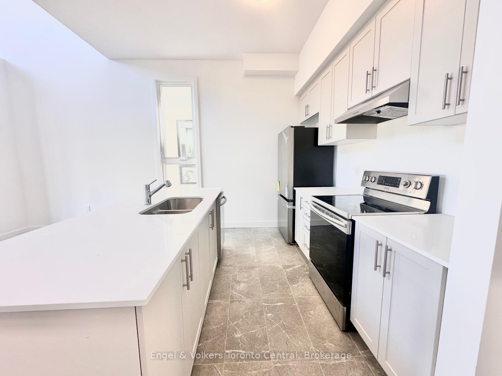 Photo 5 of 184 Stoneleigh Drive, Blue Mountains — HOMEH