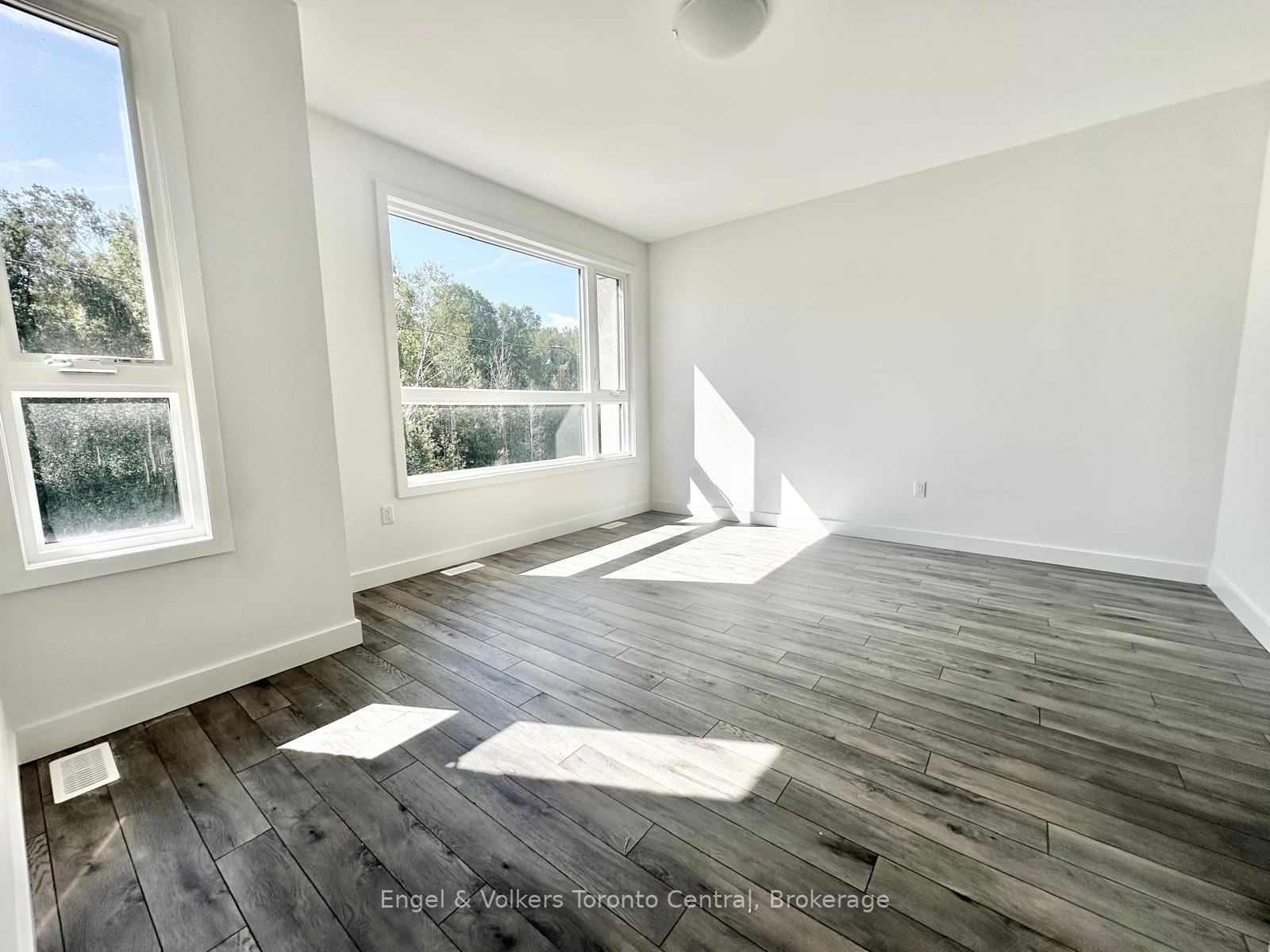 Photo 20 of 184 Stoneleigh Drive, Blue Mountains — HOMEH