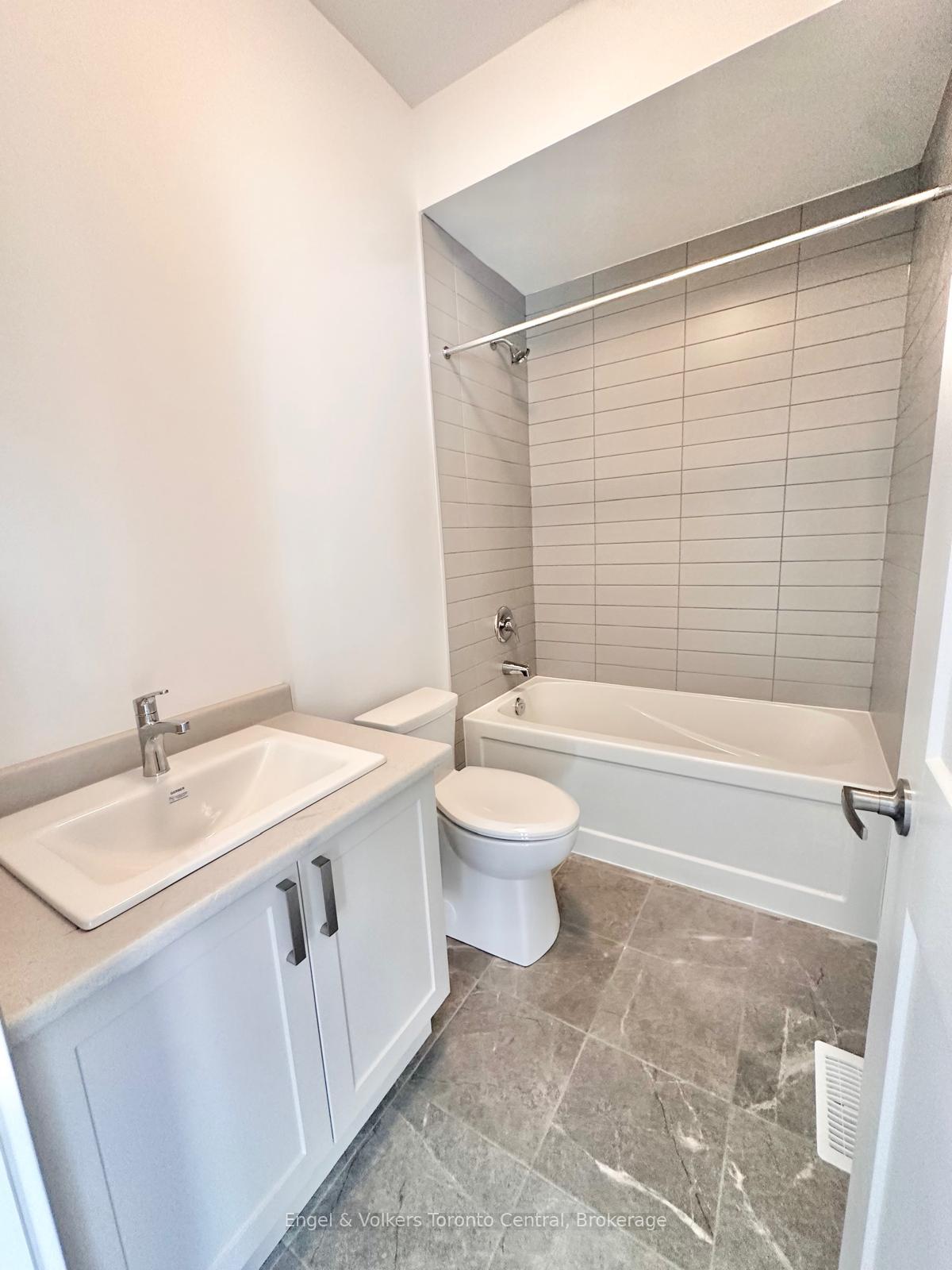 Photo 29 of 184 Stoneleigh Drive, Blue Mountains — HOMEH