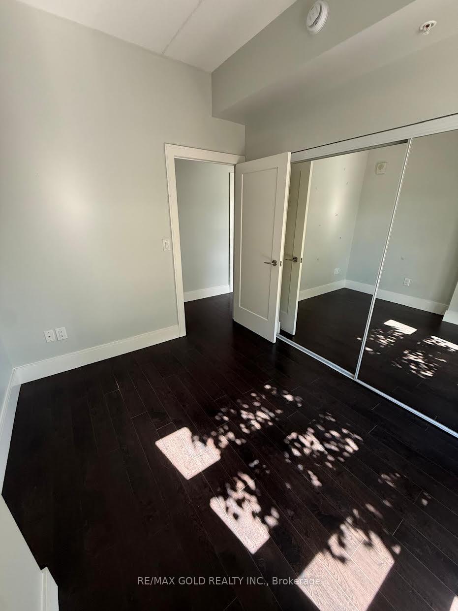Photo 6 of Unit 113, 15 Prince Albert Boulevard, Kitchener, Mount Hope Huron Park — HOMEH