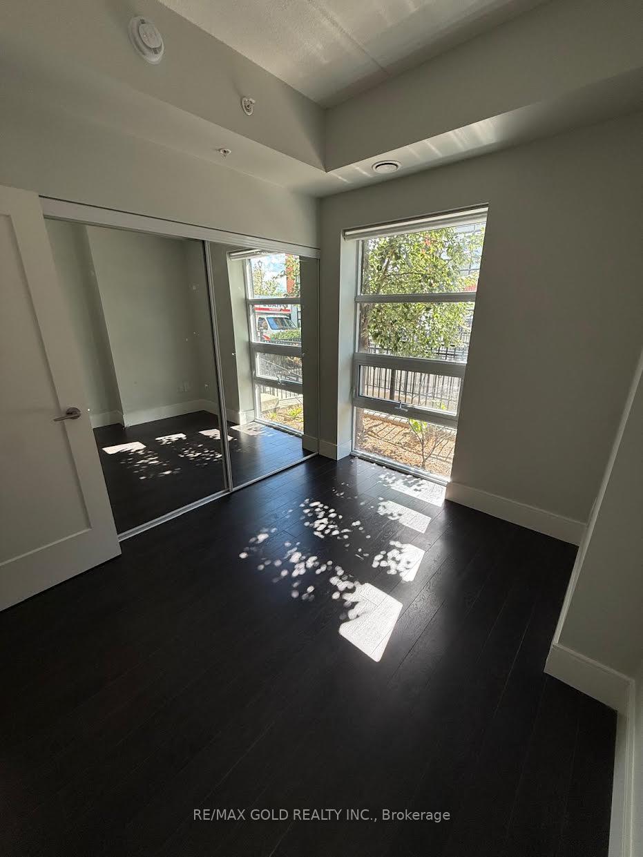 Photo 7 of Unit 113, 15 Prince Albert Boulevard, Kitchener, Mount Hope Huron Park — HOMEH