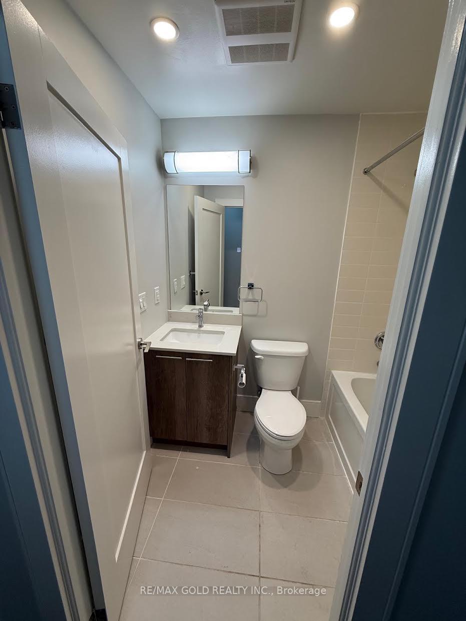 Photo 8 of Unit 113, 15 Prince Albert Boulevard, Kitchener, Mount Hope Huron Park — HOMEH