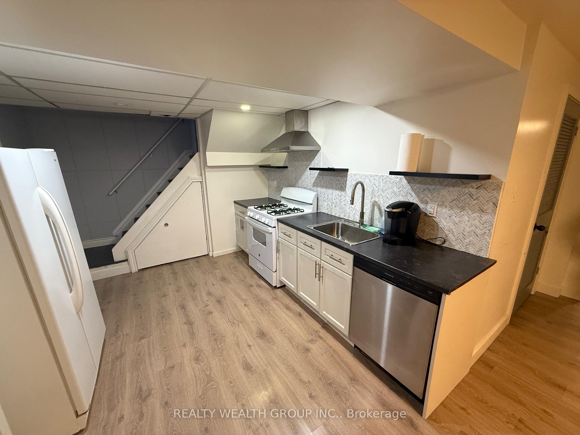 Photo 3 of Unit Bsmt, 82 Elvaston Drive, North York, Victoria Village — HOMEH