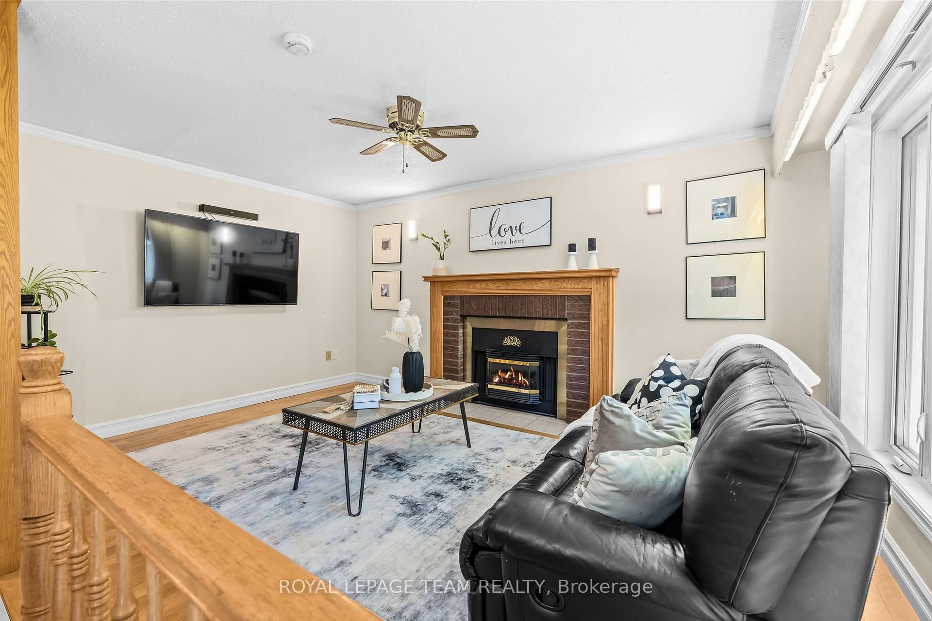 Photo 9 of 1040 Karsh Drive, Ottawa, Hunt Club Park — HOMEH