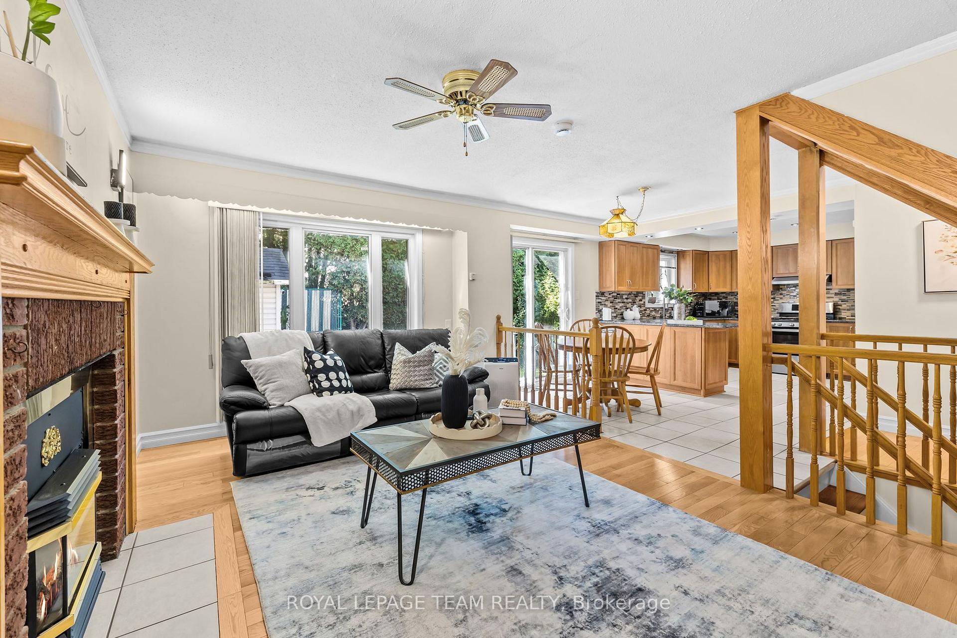 Photo 10 of 1040 Karsh Drive, Ottawa, Hunt Club Park — HOMEH