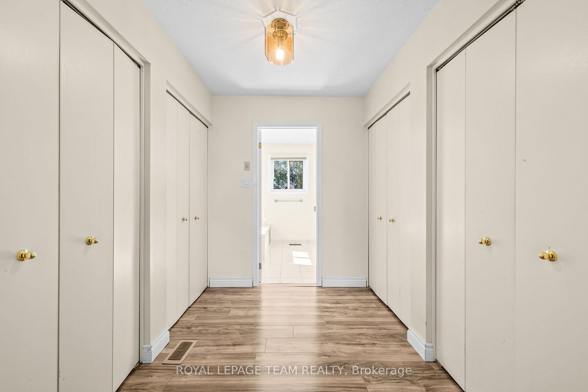 Photo 23 of 1040 Karsh Drive, Ottawa, Hunt Club Park — HOMEH