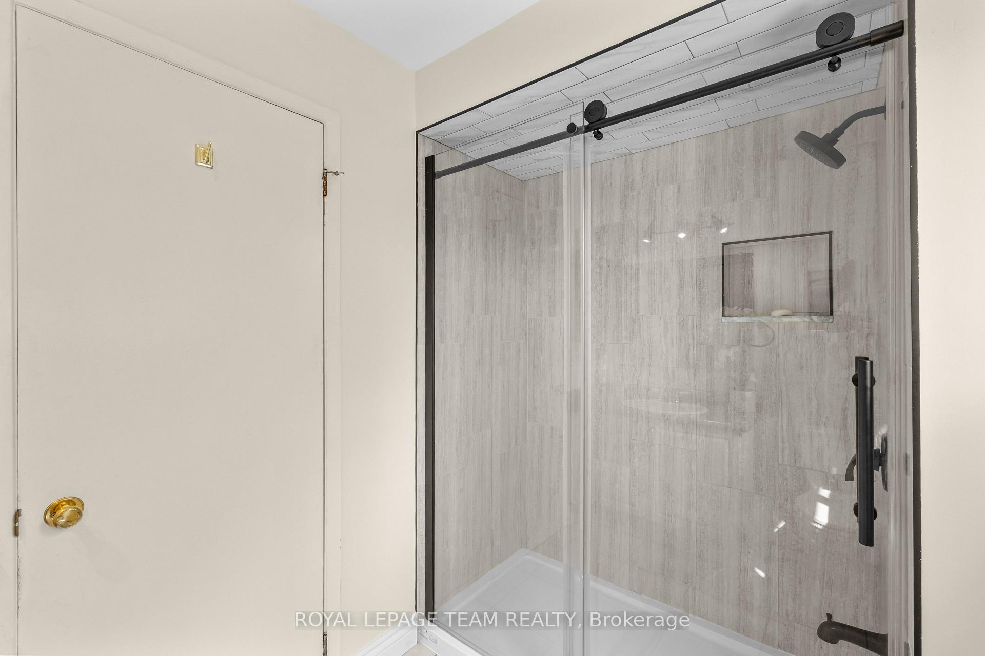 Photo 30 of 1040 Karsh Drive, Ottawa, Hunt Club Park — HOMEH