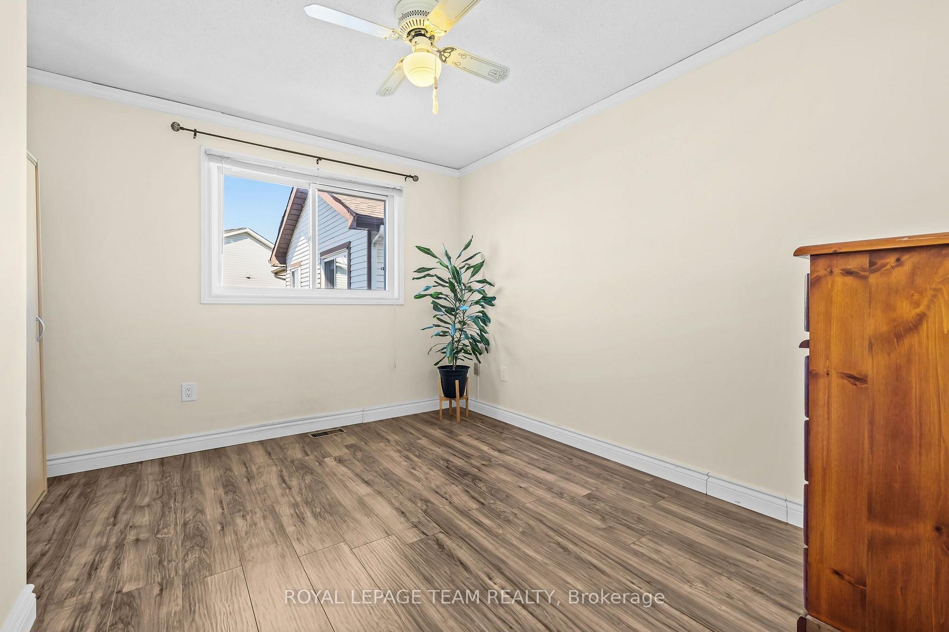 Photo 31 of 1040 Karsh Drive, Ottawa, Hunt Club Park — HOMEH
