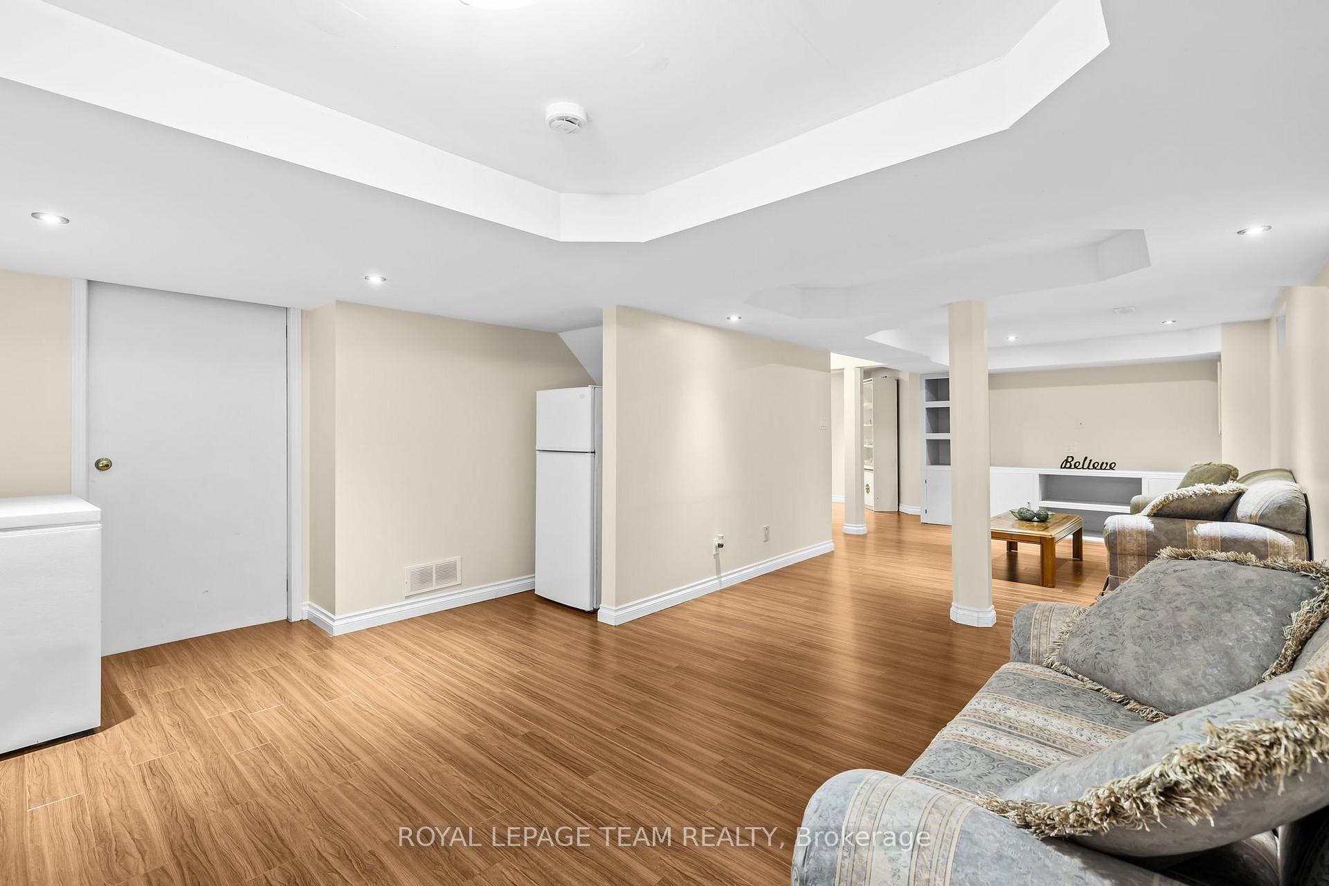 Photo 33 of 1040 Karsh Drive, Ottawa, Hunt Club Park — HOMEH
