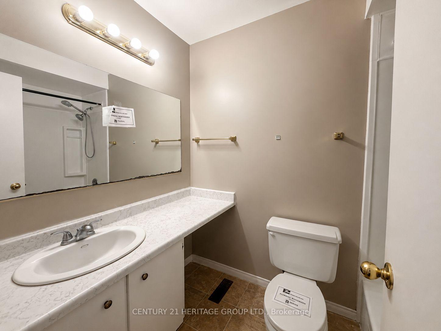 Photo 17 of Unit 7, 441 Barrie Road, Orillia — HOMEH