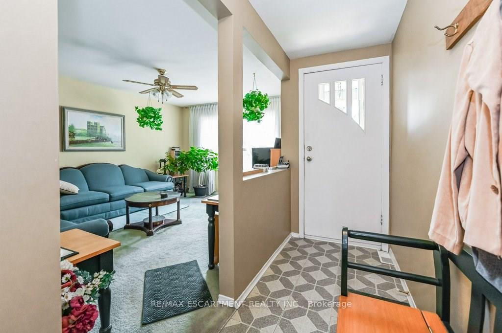 Photo 2 of 641 Limeridge Road E, Hamilton, Thorner — HOMEH