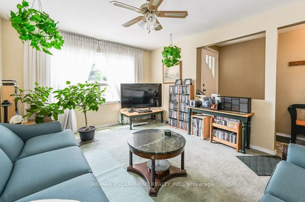 Photo 3 of 641 Limeridge Road E, Hamilton, Thorner — HOMEH