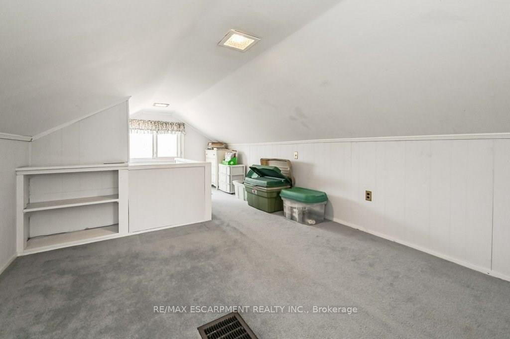 Photo 16 of 641 Limeridge Road E, Hamilton, Thorner — HOMEH