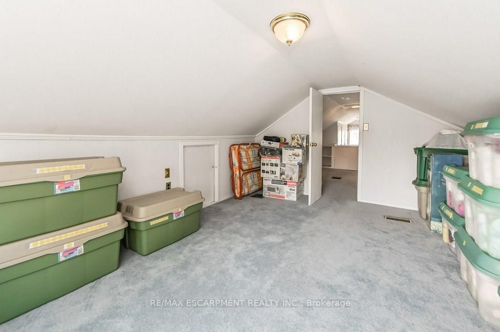Photo 18 of 641 Limeridge Road E, Hamilton, Thorner — HOMEH
