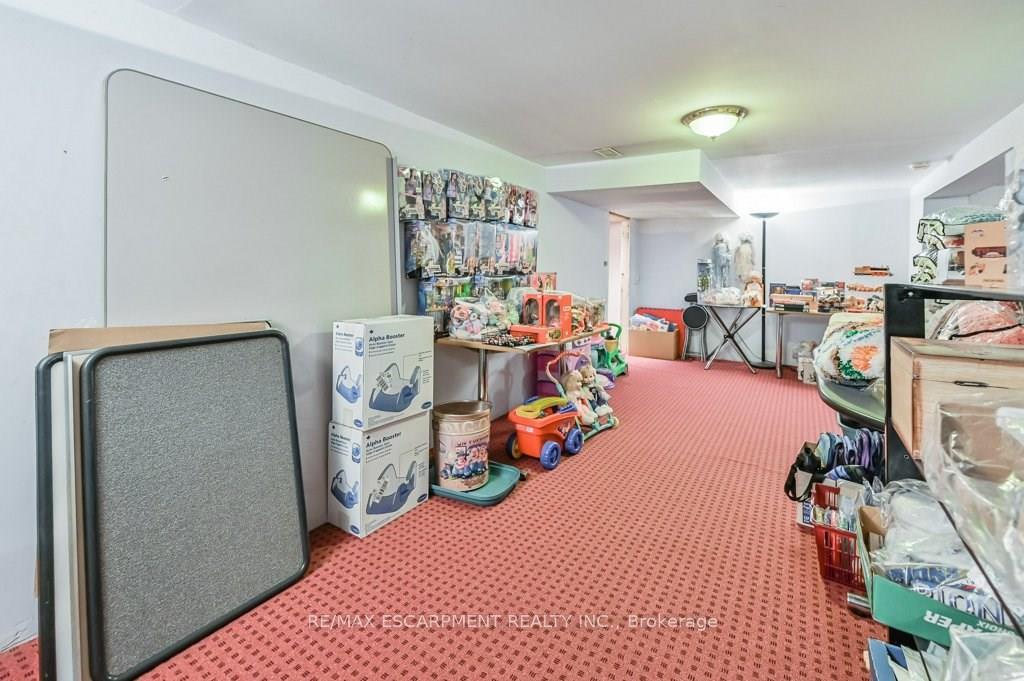 Photo 23 of 641 Limeridge Road E, Hamilton, Thorner — HOMEH