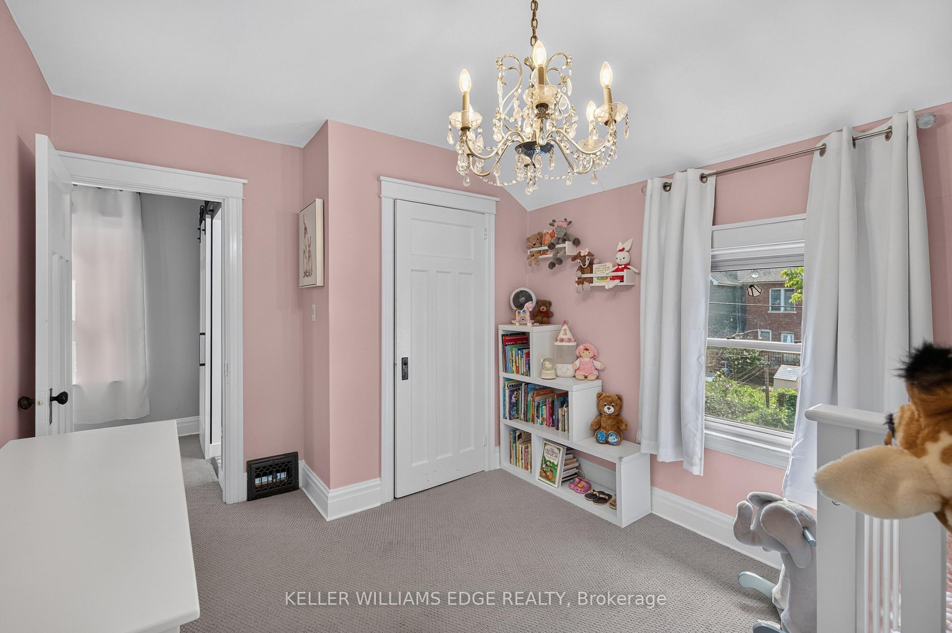 Photo 18 of 147 Melrose Avenue N, Hamilton, Stipley — HOMEH