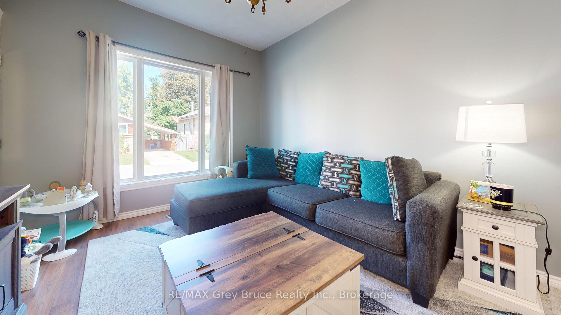 Photo 9 of 35 5th Street S, Arran-Elderslie — HOMEH