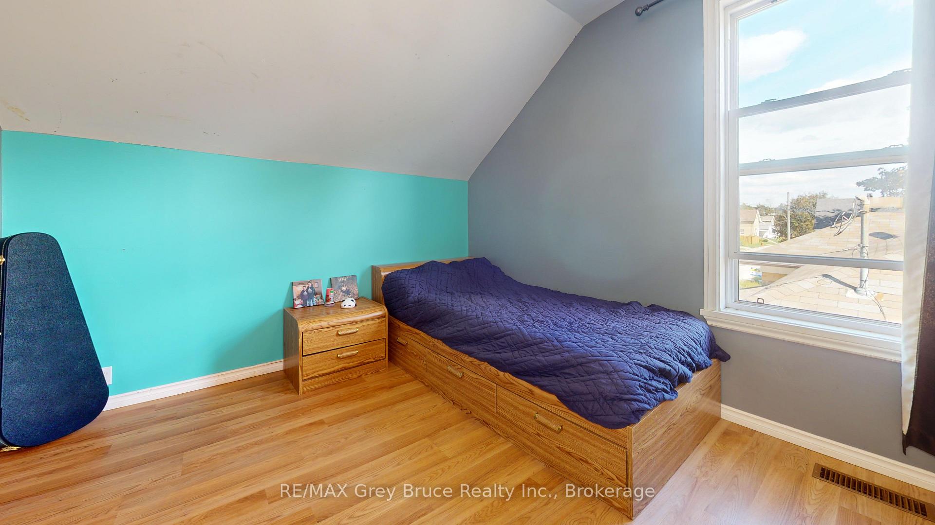 Photo 36 of 35 5th Street S, Arran-Elderslie — HOMEH