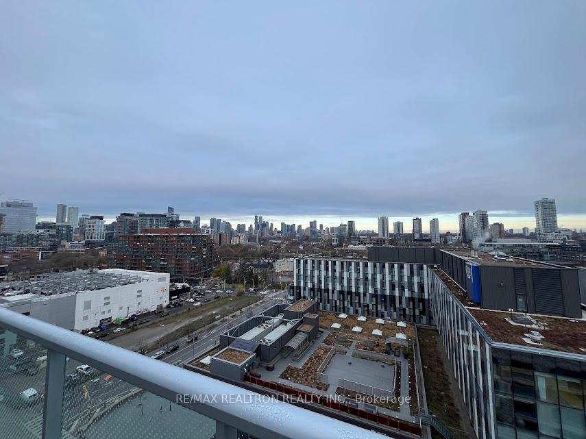 Photo 11 of Unit 1301, 425 Front Street E, Toronto, Waterfront Communities — HOMEH