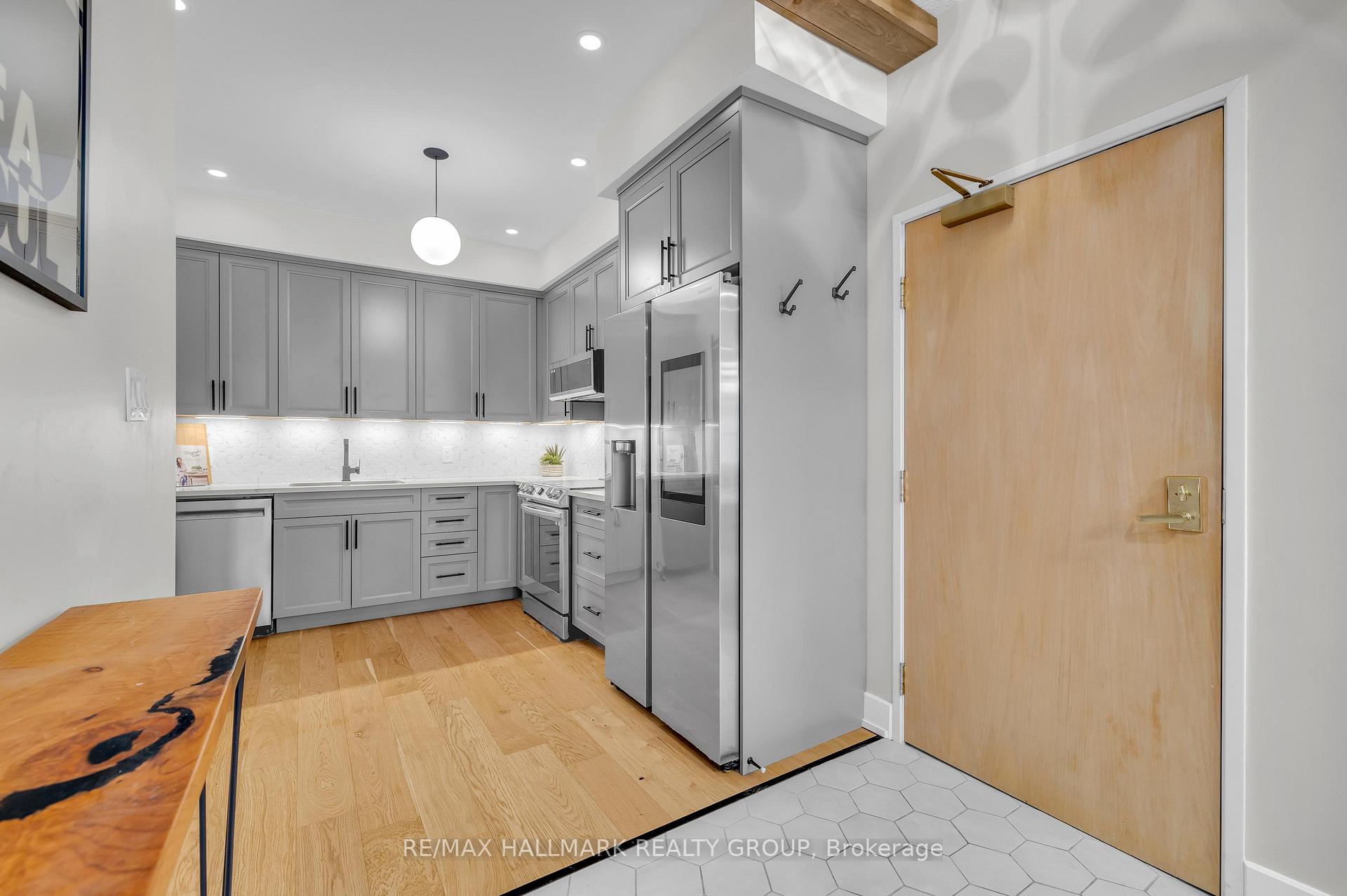 Photo 5 of Unit 4, 489 Sussex Drive, Ottawa, Lower Town/Byward Market — HOMEH