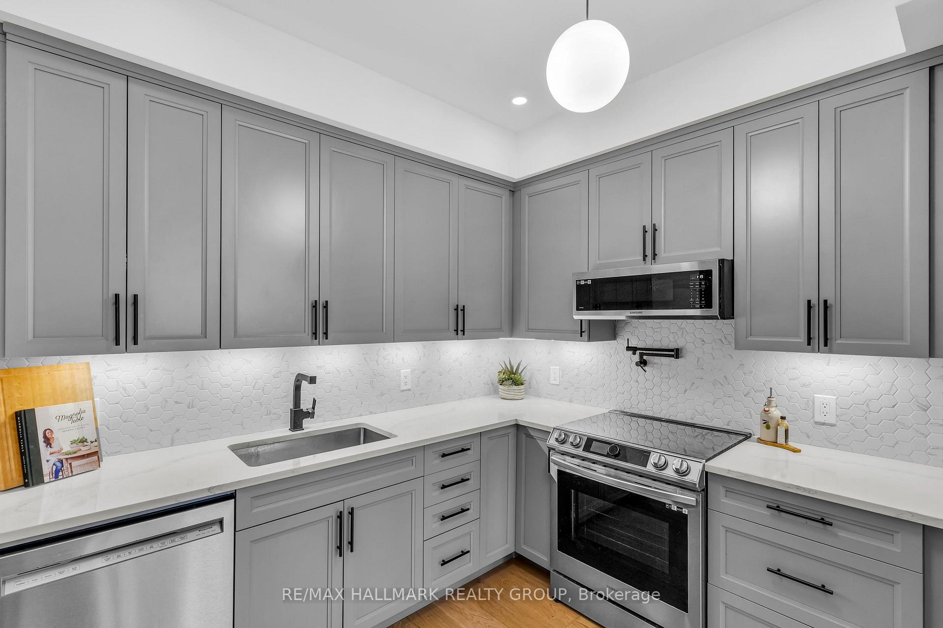 Photo 21 of Unit 4, 489 Sussex Drive, Ottawa, Lower Town/Byward Market — HOMEH