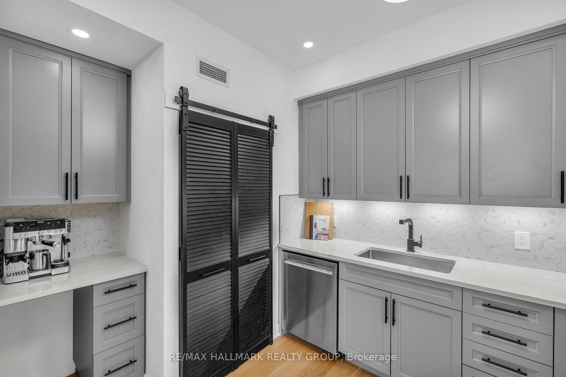 Photo 24 of Unit 4, 489 Sussex Drive, Ottawa, Lower Town/Byward Market — HOMEH