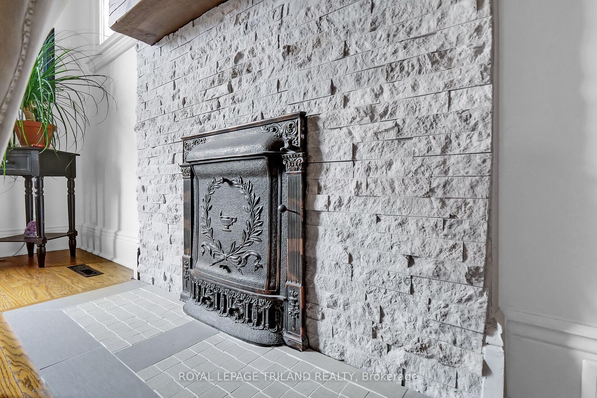 Photo 11 of 86 Kains Street, St. Thomas — HOMEH