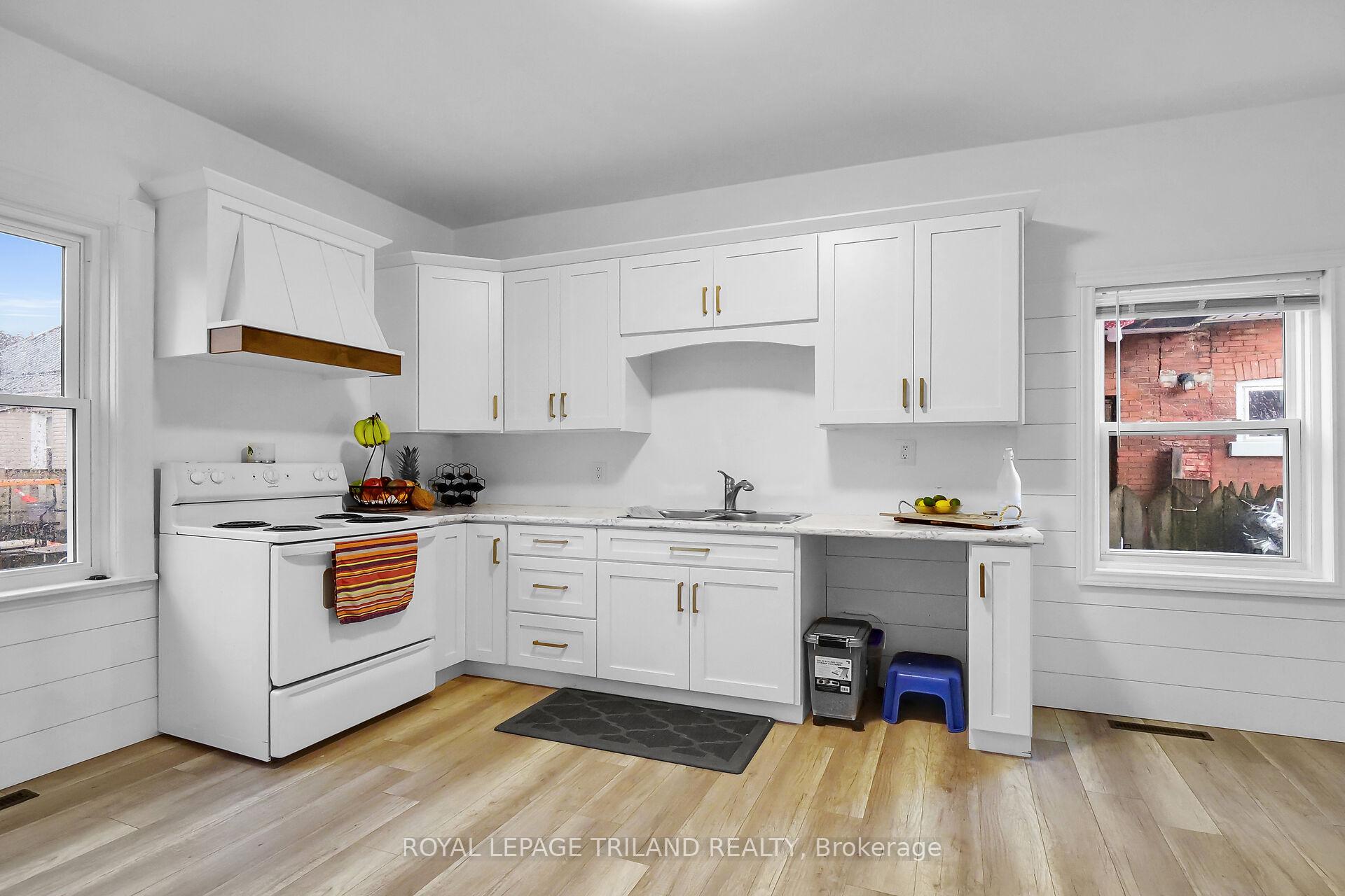Photo 14 of 86 Kains Street, St. Thomas — HOMEH