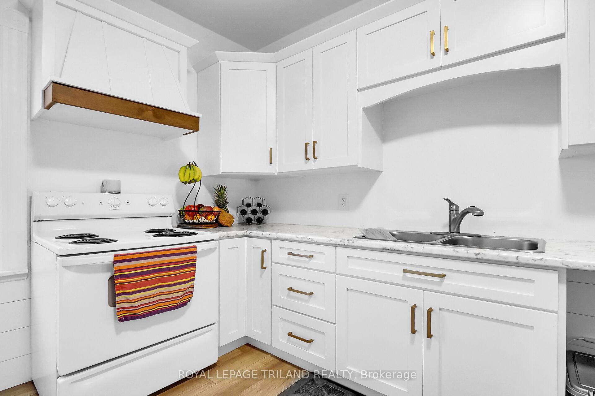 Photo 15 of 86 Kains Street, St. Thomas — HOMEH