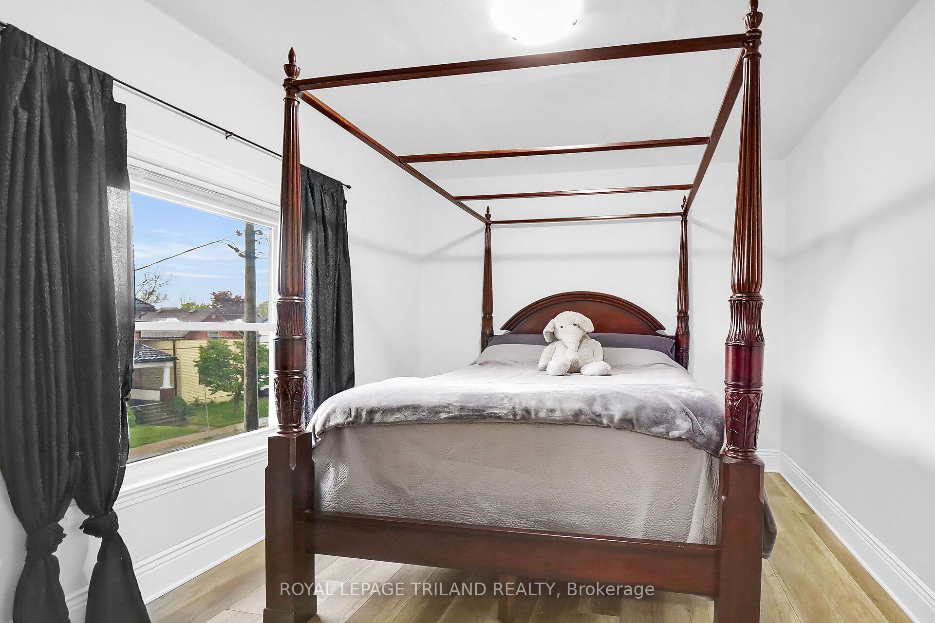 Photo 18 of 86 Kains Street, St. Thomas — HOMEH