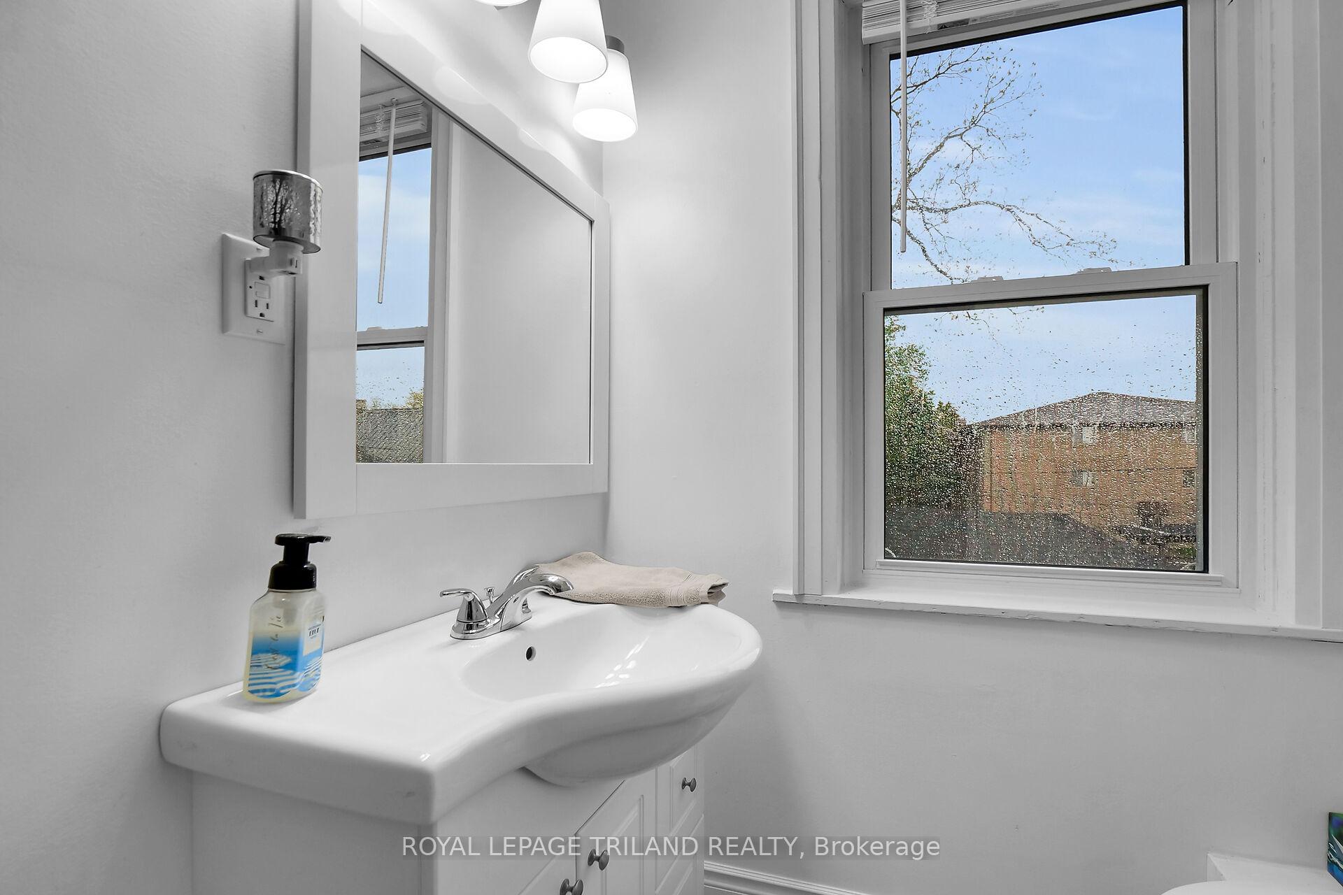 Photo 24 of 86 Kains Street, St. Thomas — HOMEH