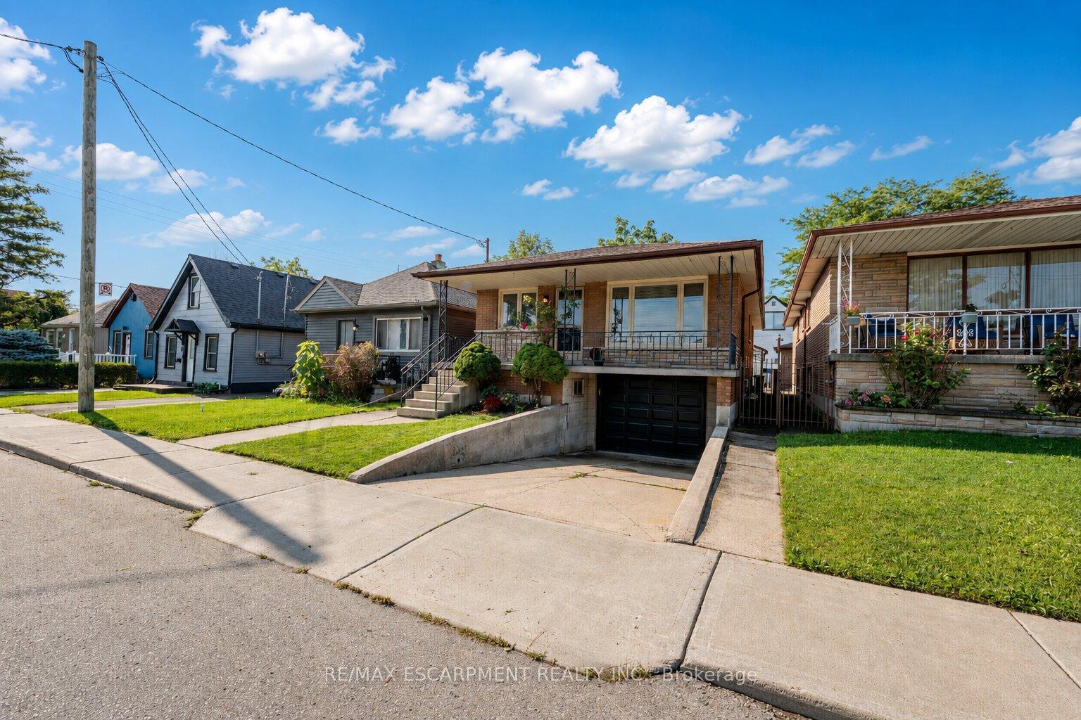 Photo 33 of 1894 Main Street E, Hamilton, McQuesten — HOMEH