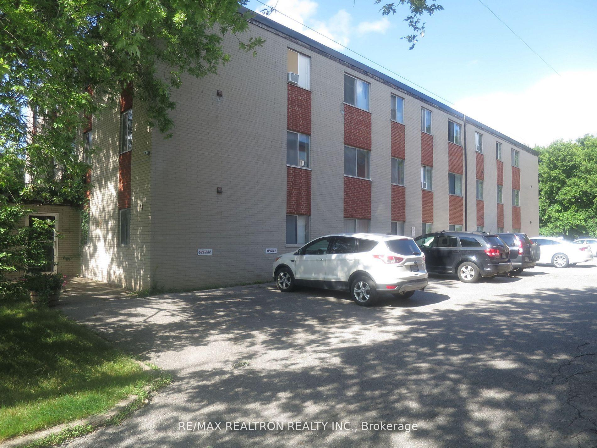 Photo of Unit 16, 41 Huron Heights Drive
