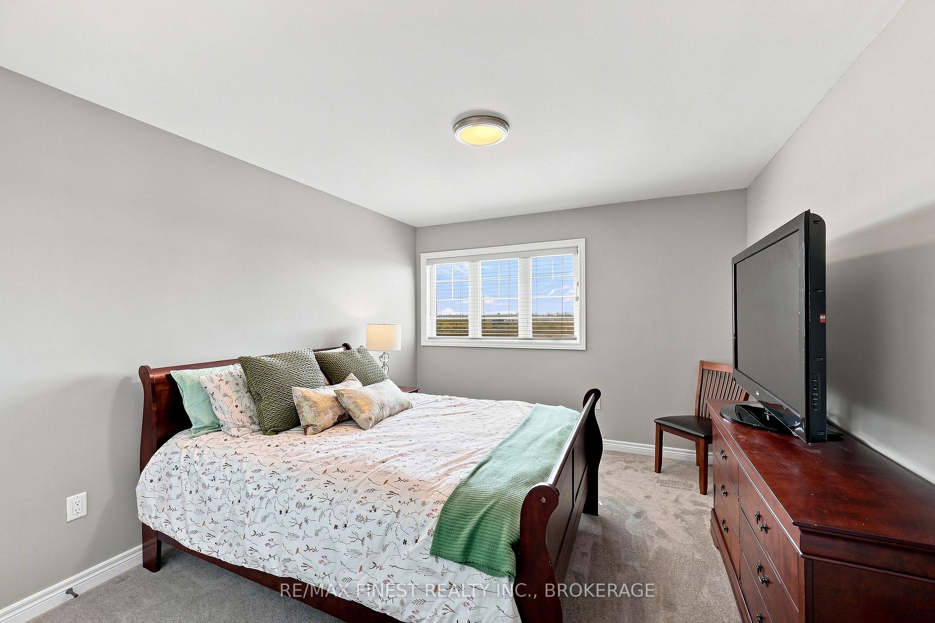 Photo 43 of 19 Wellers Way, Quinte West, Murray Ward — HOMEH