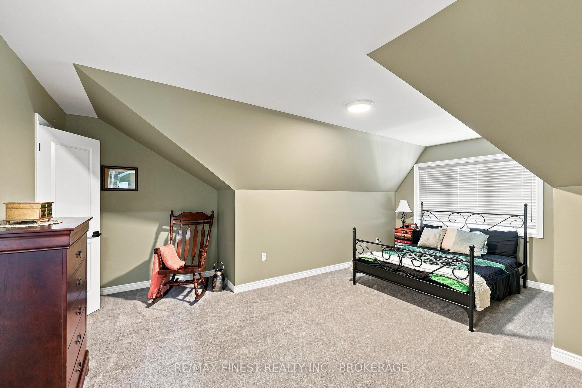 Photo 45 of 19 Wellers Way, Quinte West, Murray Ward — HOMEH