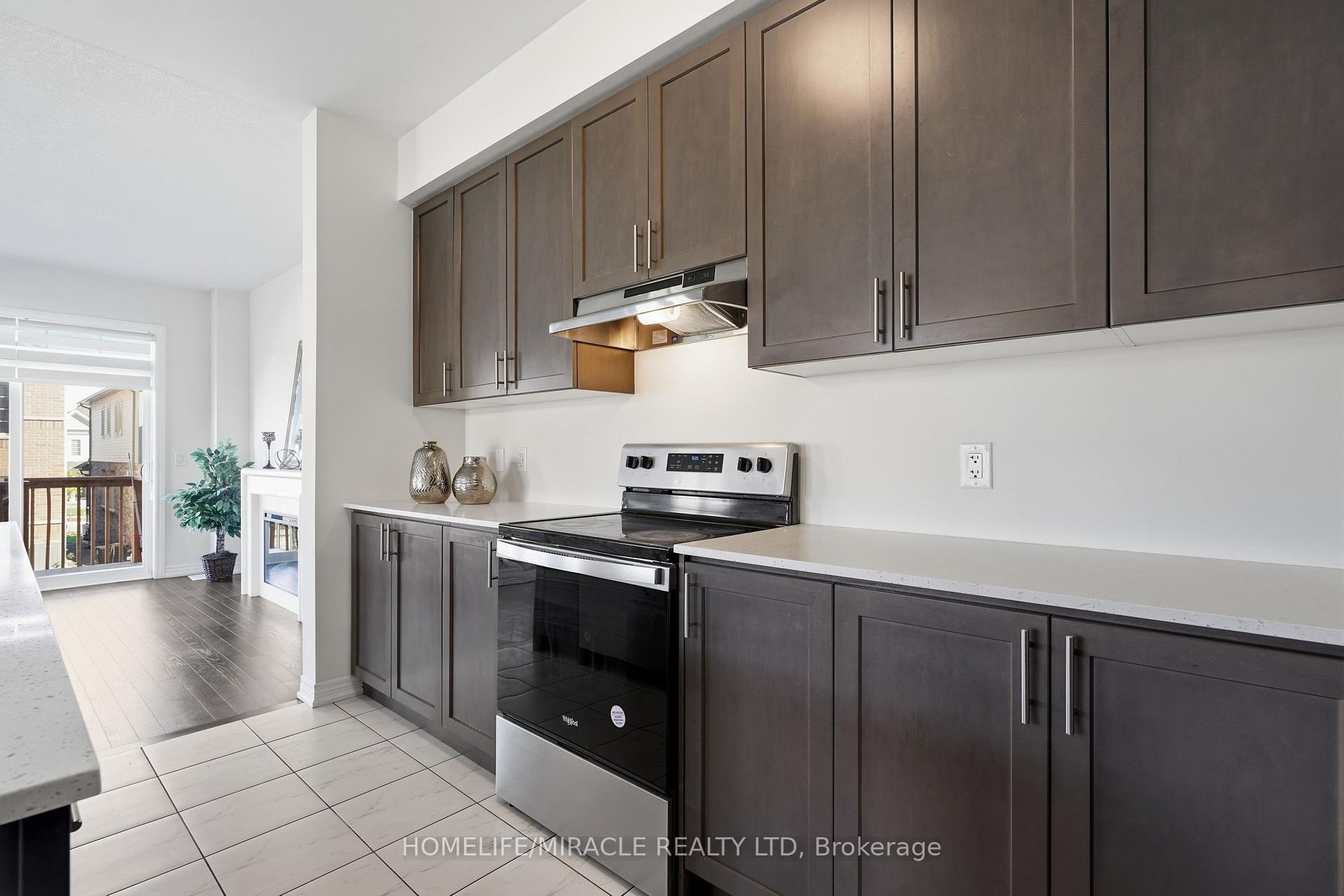 Photo 12 of 171 Broadacre Drive, Kitchener, Pioneer Park — HOMEH