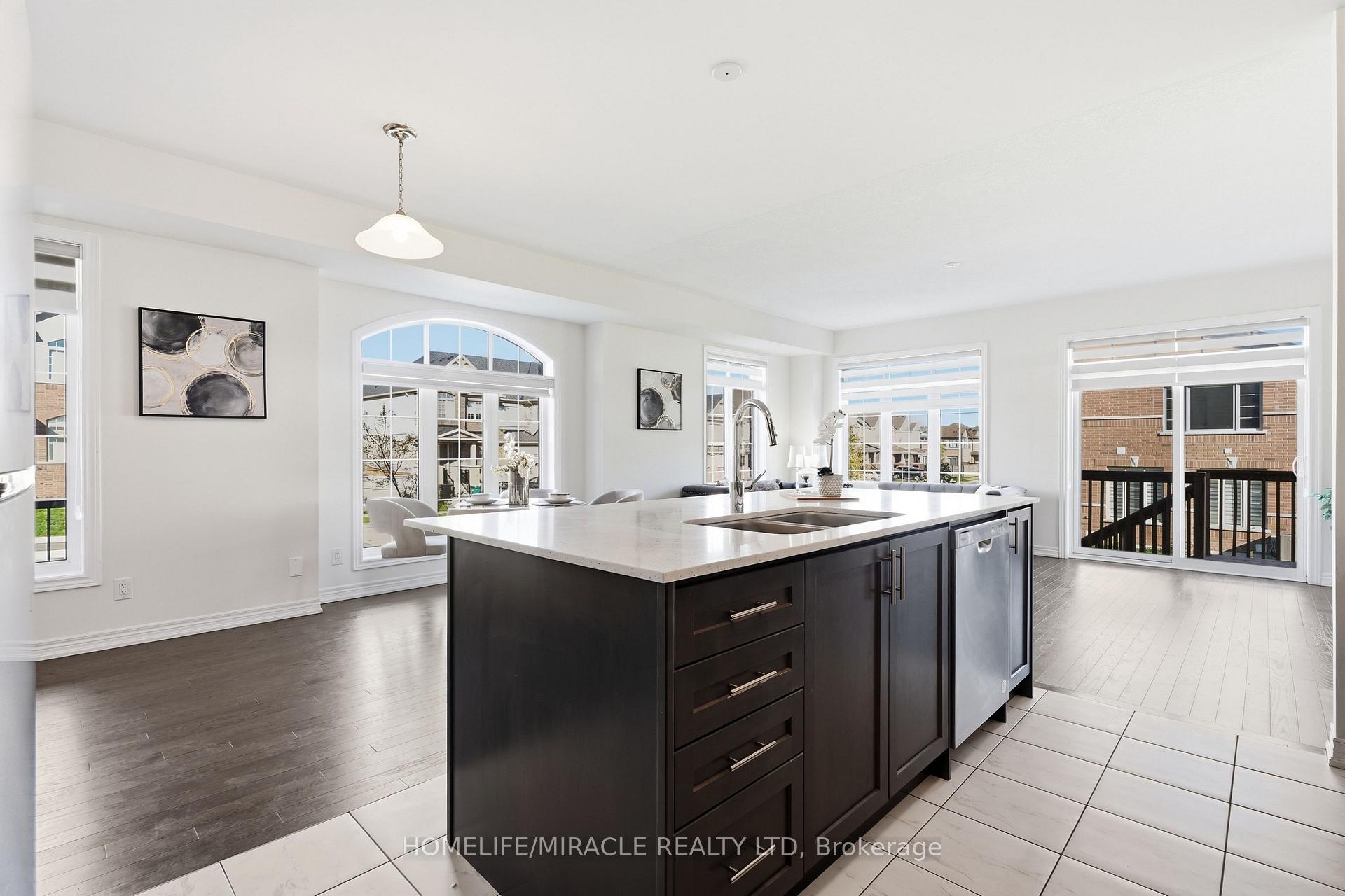 Photo 13 of 171 Broadacre Drive, Kitchener, Pioneer Park — HOMEH