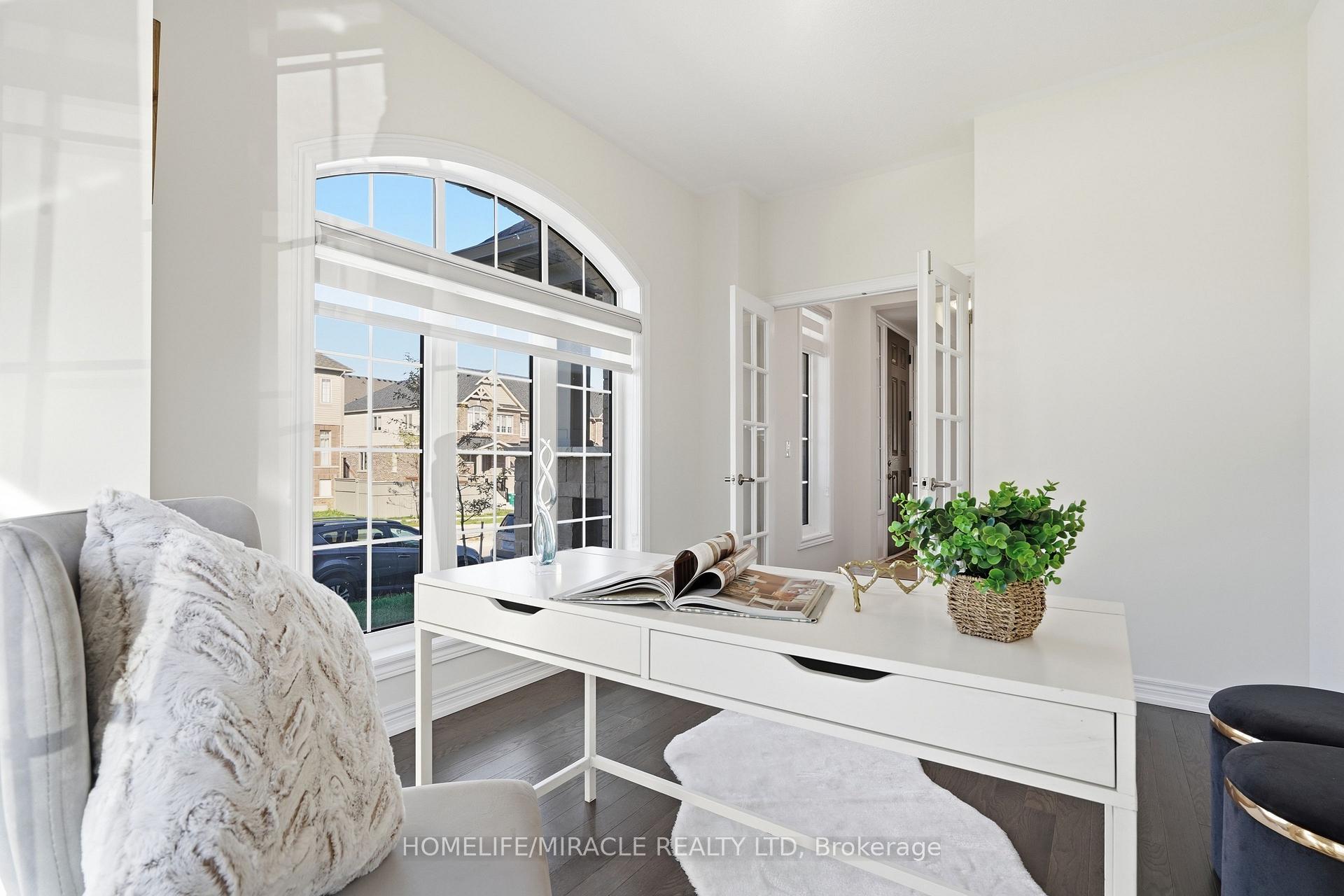 Photo 14 of 171 Broadacre Drive, Kitchener, Pioneer Park — HOMEH