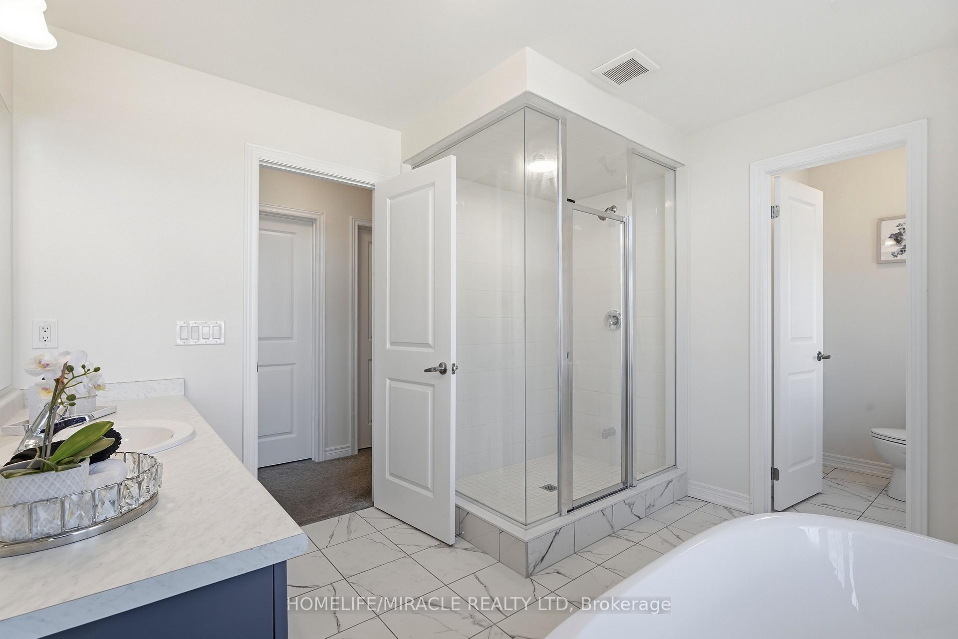 Photo 31 of 171 Broadacre Drive, Kitchener, Pioneer Park — HOMEH