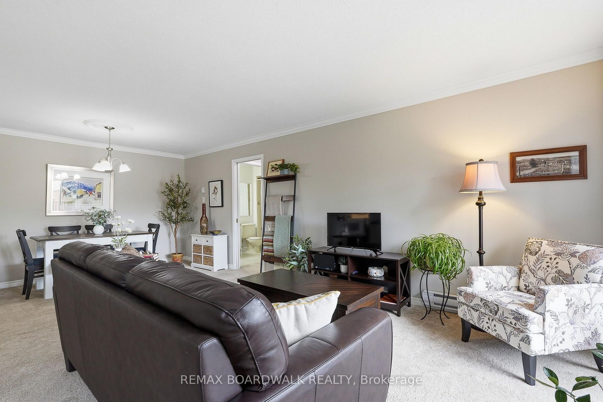 Photo 8 of Unit 209, 1760 Cabaret Lane, Ottawa, Fallingbrook/Pineridge — HOMEH
