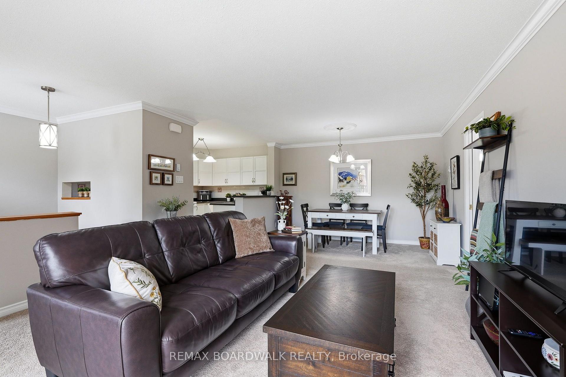 Photo 11 of Unit 209, 1760 Cabaret Lane, Ottawa, Fallingbrook/Pineridge — HOMEH