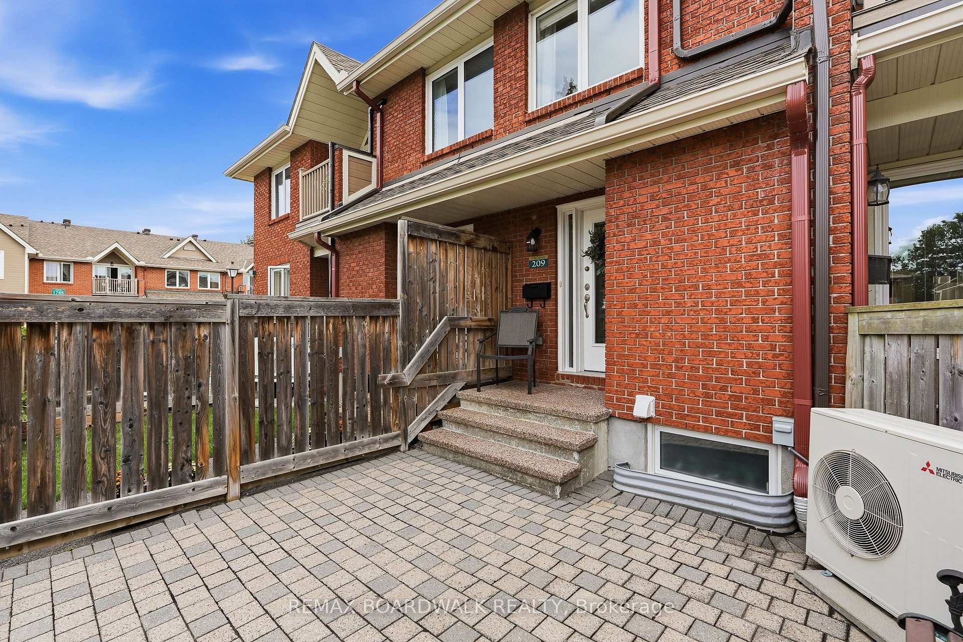 Photo 32 of Unit 209, 1760 Cabaret Lane, Ottawa, Fallingbrook/Pineridge — HOMEH