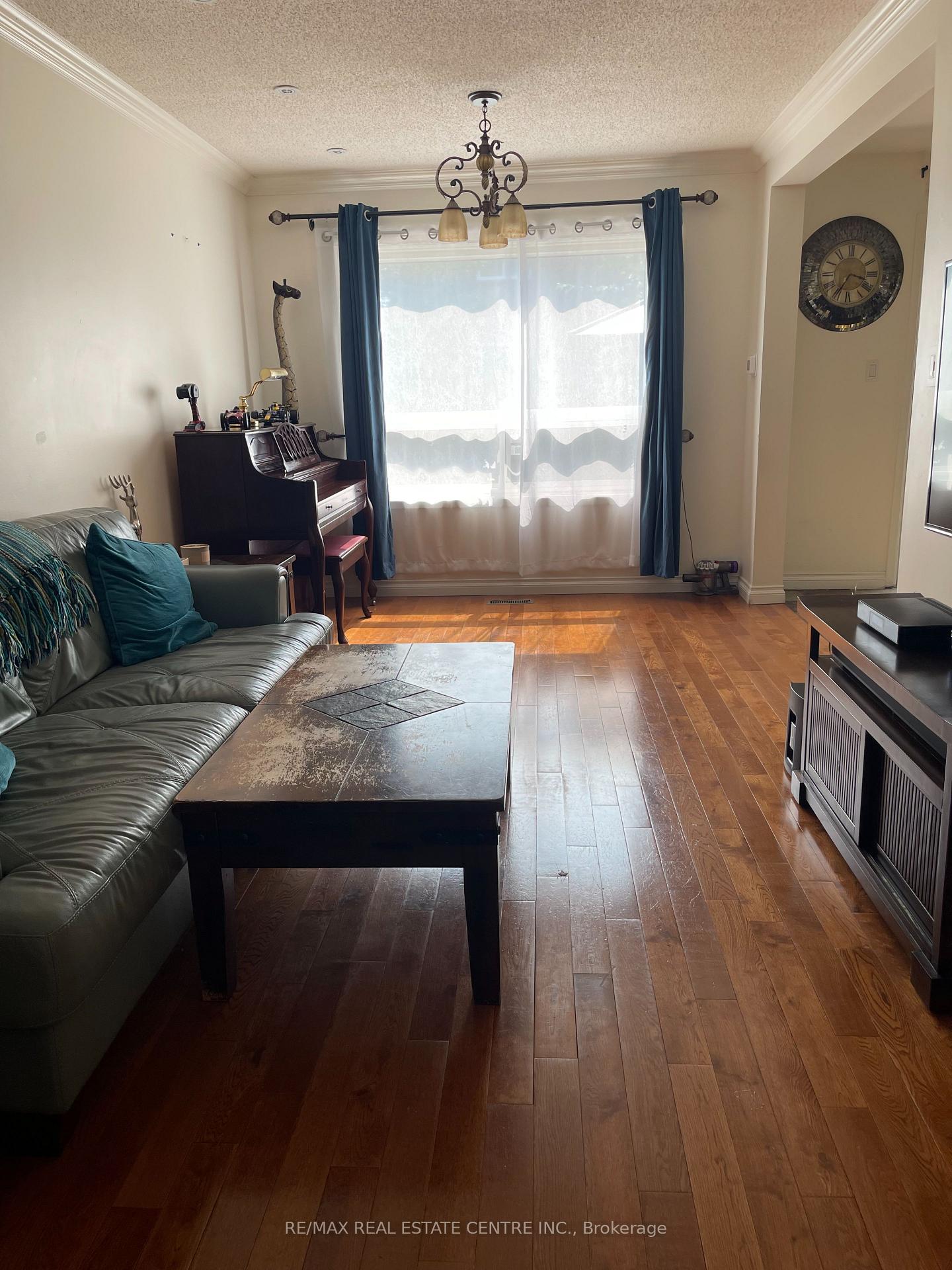 Photo 9 of 3223 Shadetree Drive, Mississauga, Meadowvale — HOMEH