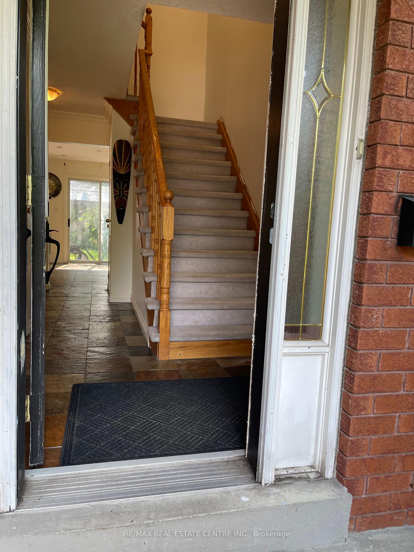 Photo 11 of 3223 Shadetree Drive, Mississauga, Meadowvale — HOMEH