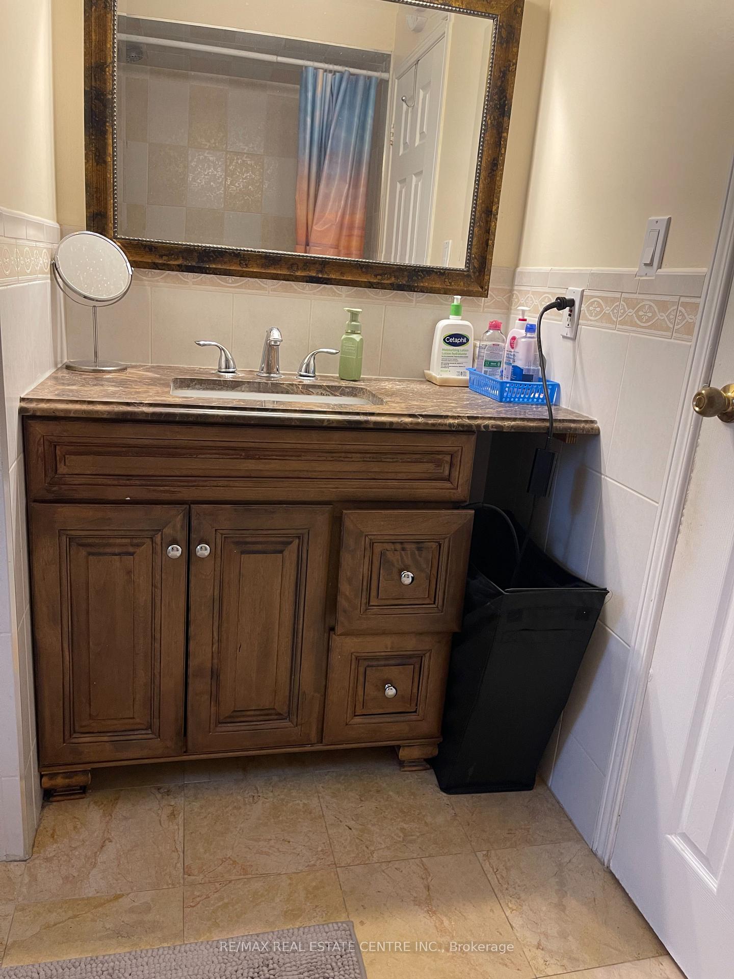 Photo 18 of 3223 Shadetree Drive, Mississauga, Meadowvale — HOMEH